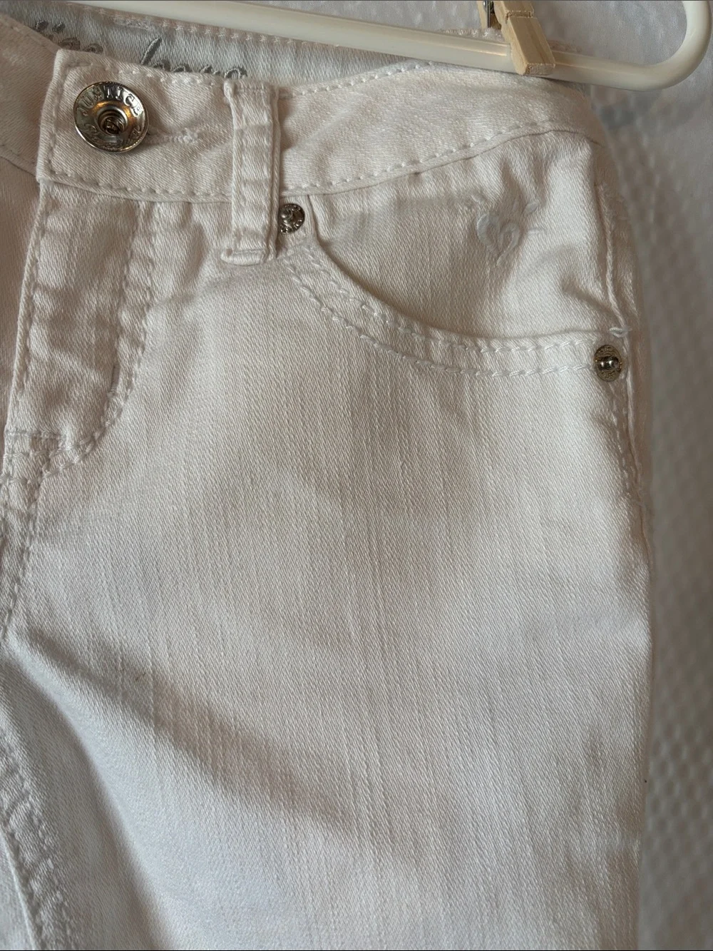 Girl’s Cream Denim Bermuda Shorts